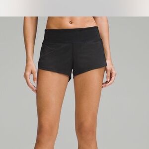 Lululemon shorts size 4